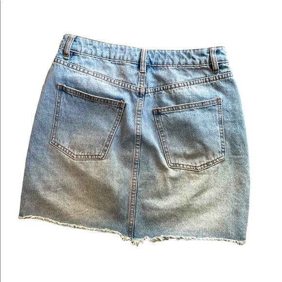 Billabong Distressed Denim Skirt size 28 - Picture 2 of 6
